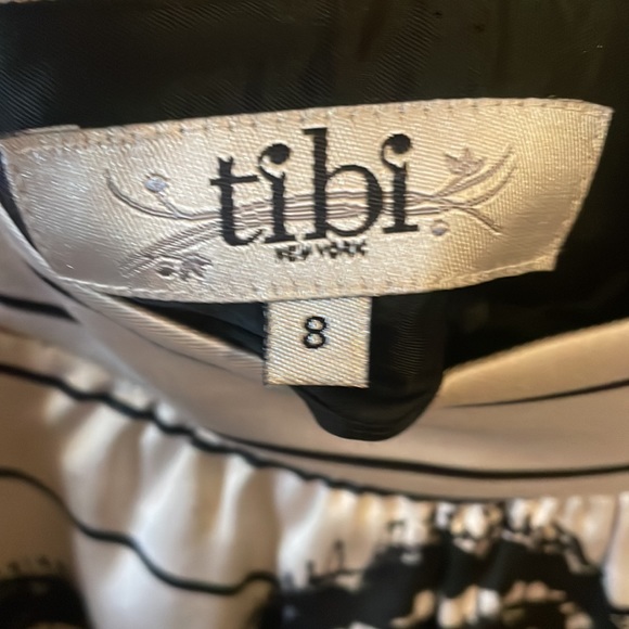 Tibi Mini Skirt - SZ 8 - Picture 4 of 7